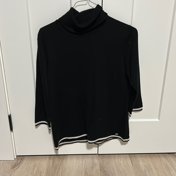 Turtle neck sweater - Picture 1 of 1